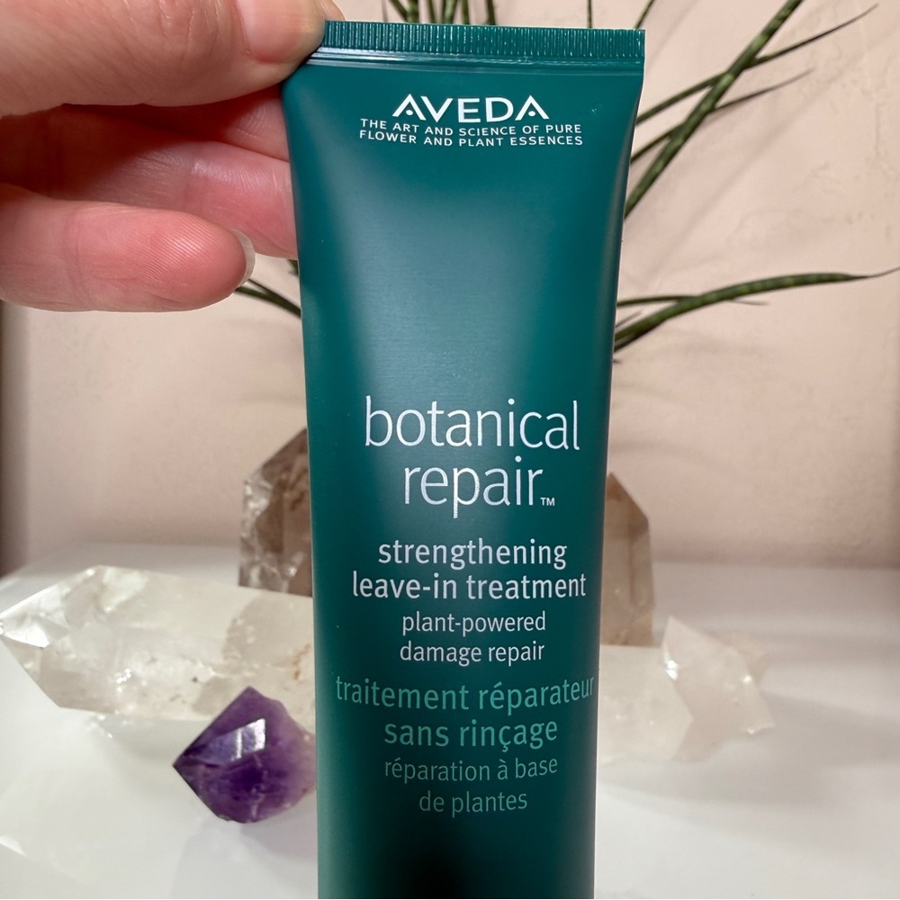 Aveda Botanical Repair™ Strengthening Leave-In Treatment 3.4 fl oz. / 100ml - Picture 8 of 13